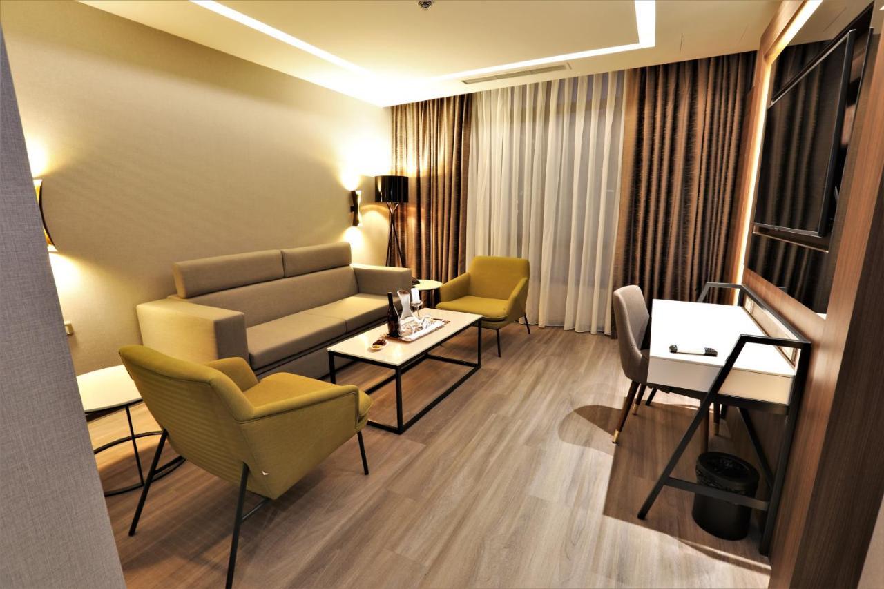 Limak Skopje Luxury Hotel Extérieur photo 3D rendering of a living room