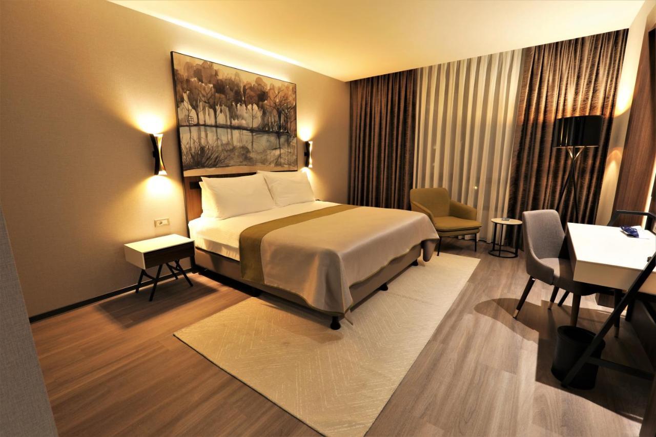 Limak Skopje Luxury Hotel Extérieur photo A bedroom