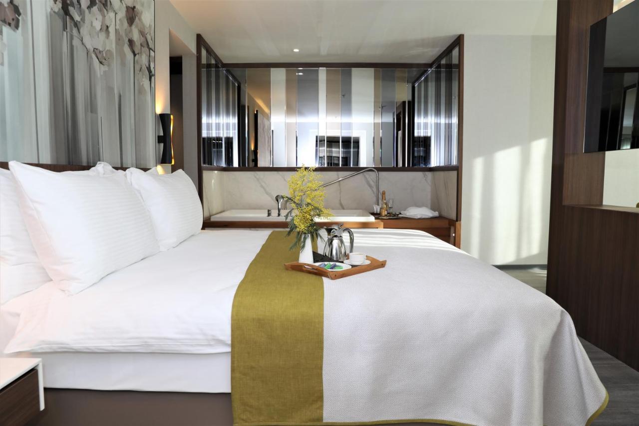 Limak Skopje Luxury Hotel Extérieur photo Deluxe Room