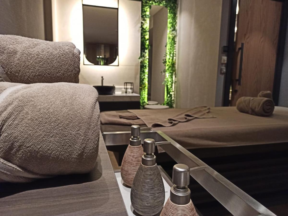 Limak Skopje Luxury Hotel Extérieur photo A spa in Bangkok, Thailand