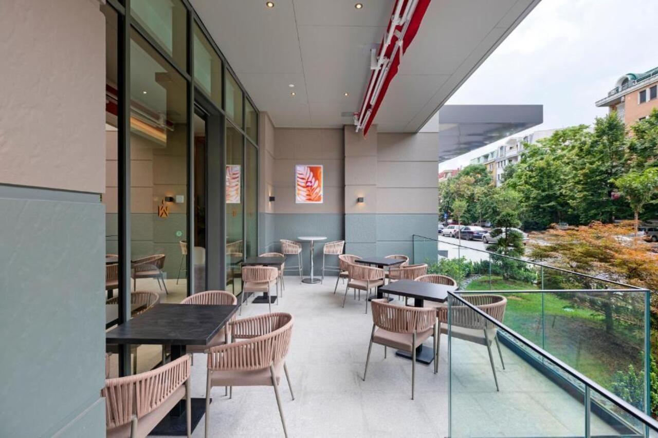 Limak Skopje Luxury Hotel Extérieur photo The Terrace